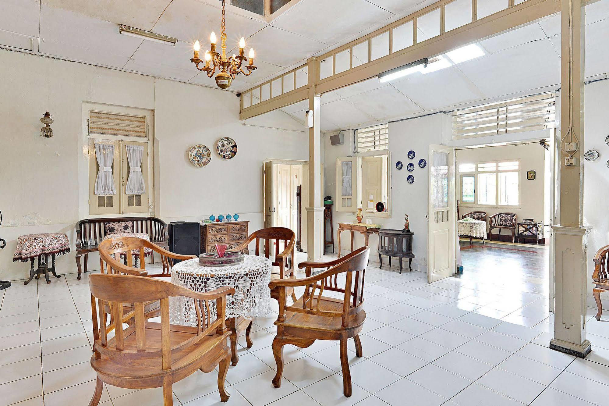 Zen Rooms Panembahan Kraton Yogyakarta Bagian luar foto